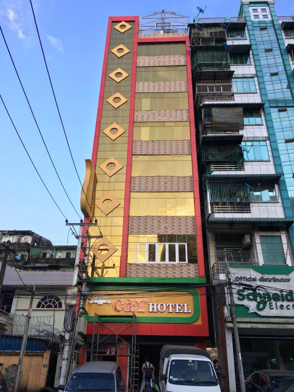 C & Y Hotel Янгон Екстериор снимка