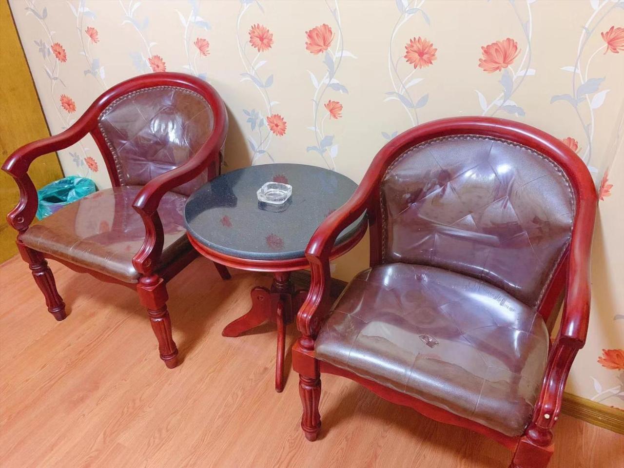 C & Y Hotel Янгон Екстериор снимка