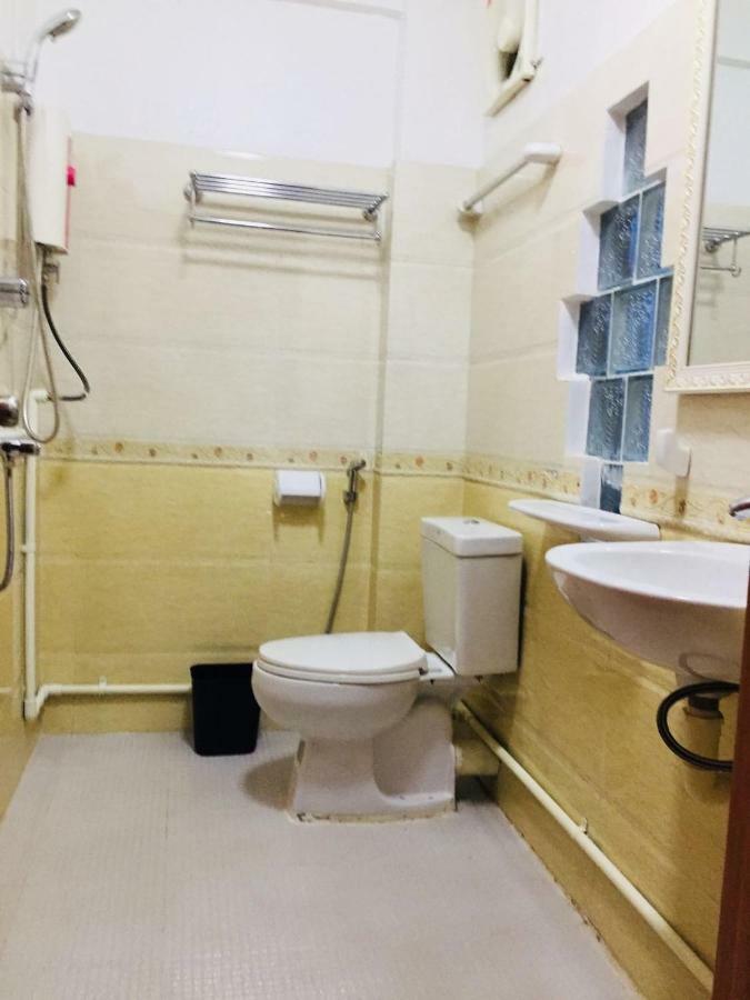 C & Y Hotel Янгон Екстериор снимка